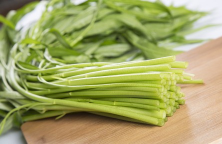 辟謠 | 空心菜是“萬(wàn)毒之王”，重金屬超標(biāo)？來(lái)看真相