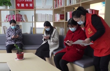 湖北安陸：打造數(shù)字化農(nóng)家書屋 鄉(xiāng)親閱讀24小時不打烊