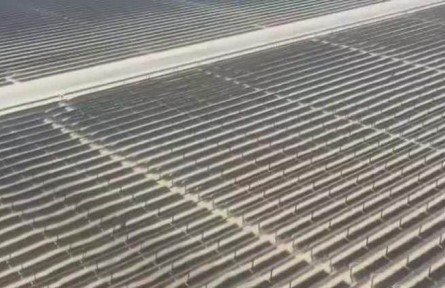 “一帶一路”新畫卷·阿聯(lián)酋：太陽能公園助力阿聯(lián)酋綠色發(fā)展