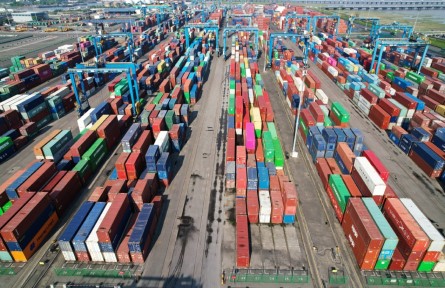 對(duì)外貿(mào)易高質(zhì)量發(fā)展 high-quality development of foreign trade