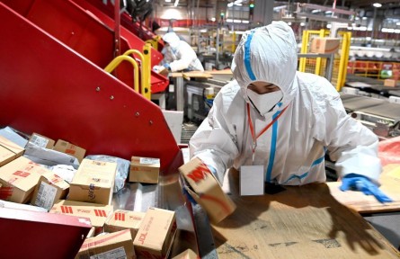 新冠病毒“物傳人”風(fēng)險(xiǎn)多大？如何防范？