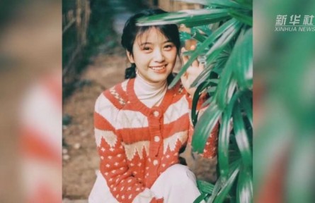 返鄉(xiāng)“新農(nóng)人”王玉萍：背著相機(jī)去春耕