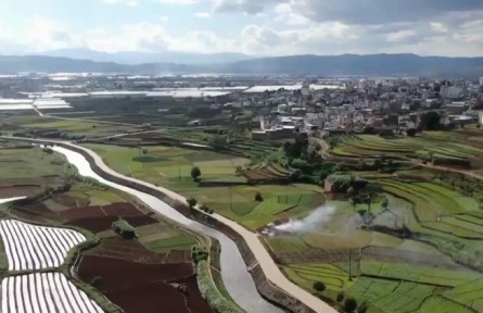 云南各地大力興修農(nóng)田水利工程 給春耕春播“蓄水解渴”