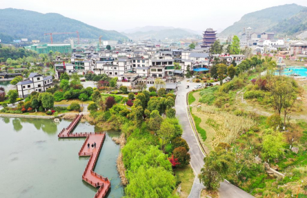 以縣城為重要載體的城鎮(zhèn)化建設 urbanization with a focus on county towns