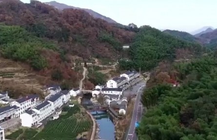 “中國這十年”系列主題新聞發(fā)布會舉行 全國農(nóng)村人居環(huán)境明顯改善