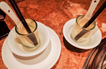 辟謠 | 開(kāi)水燙餐具能起到消毒作用嗎？