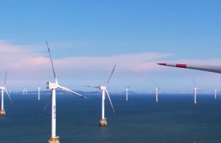 16兆瓦超大容量海上風(fēng)電機(jī)組福建下線
