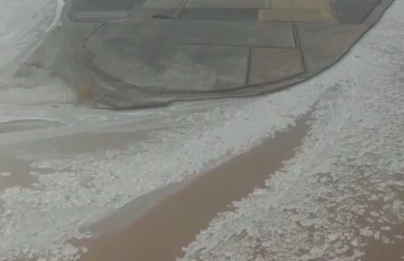 黃河內(nèi)蒙古段首現(xiàn)流凌 黃河進(jìn)入凌汛期