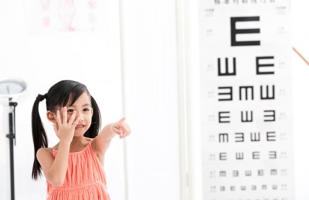 辟謠 | 近視手術，真的能治愈近視眼嗎？