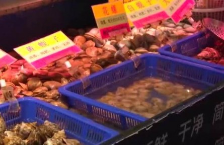 線下消費(fèi)紅火 海鮮市場供需兩旺