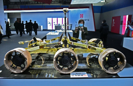 載人月球車 manned lunar rover