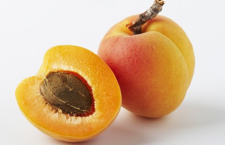 辟謠|“桃養(yǎng)人，杏傷人……” 這些“經(jīng)驗”靠譜嗎？