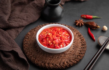 辟謠 | 長痘是因?yàn)槌岳苯罚?></a></td>
<td align=