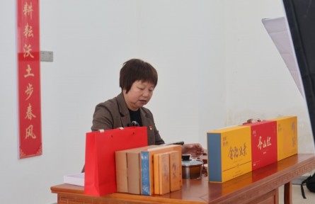 首章有桂茶益清——記福建省首章村黨支部書記、村委會(huì)主任陳桂清