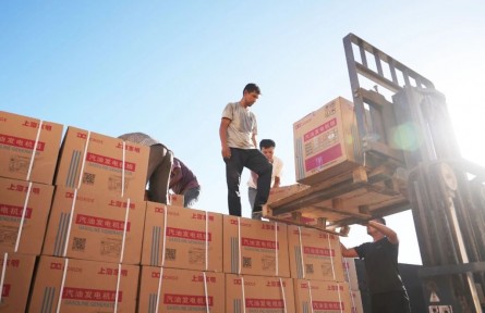 千里馳援！吐魯番的葡萄等救援物資正趕往華容