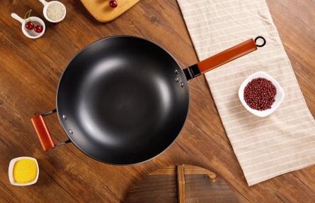 幾十元和幾百元的鐵鍋，到底啥區(qū)別？千萬別亂買！