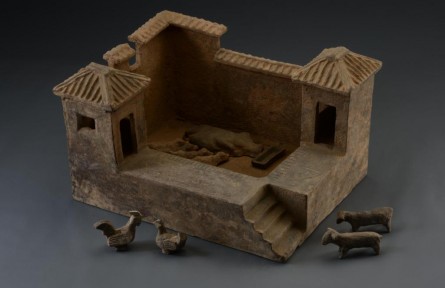 為什么中國人都說“上廁所、下廚房”？