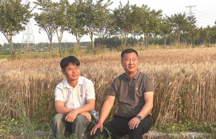 結(jié)對(duì)蹲點(diǎn) 與榜樣同行|孟凡余：從“跳回農(nóng)門”到“種出國(guó)門”