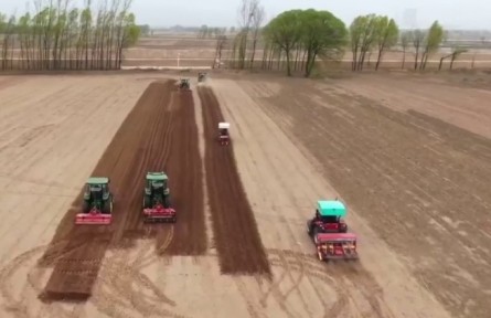 農(nóng)機升級 科學(xué)田管 山西省各地春耕春管跑出“加速度”