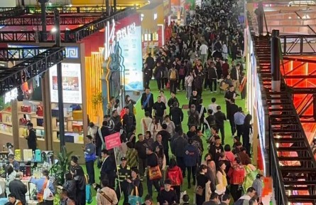 第112屆全國糖酒商品交易會在四川成都開幕