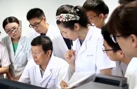 山東：向海尋藥 廣袤海洋變身“藍(lán)色藥庫(kù)”