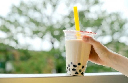 健康問答|年輕人的“續(xù)命快樂水”奶茶為何會(huì)導(dǎo)致失眠？