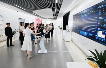 需求直通+資源對(duì)接，“科技咖啡館”為科技型初創(chuàng)企業(yè)搭起“朋友圈”