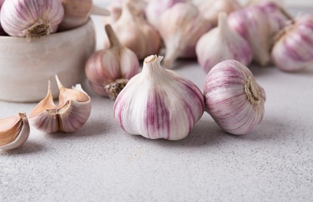 風(fēng)油精滴在大蒜上可以替代蚊香驅(qū)蚊？