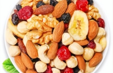 哪些食物容易嗆到孩子和老人？