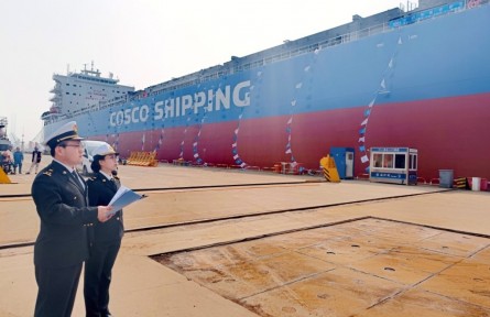 全國(guó)首制8萬噸多用途糧食運(yùn)輸船在大連完成“異地監(jiān)管”交付